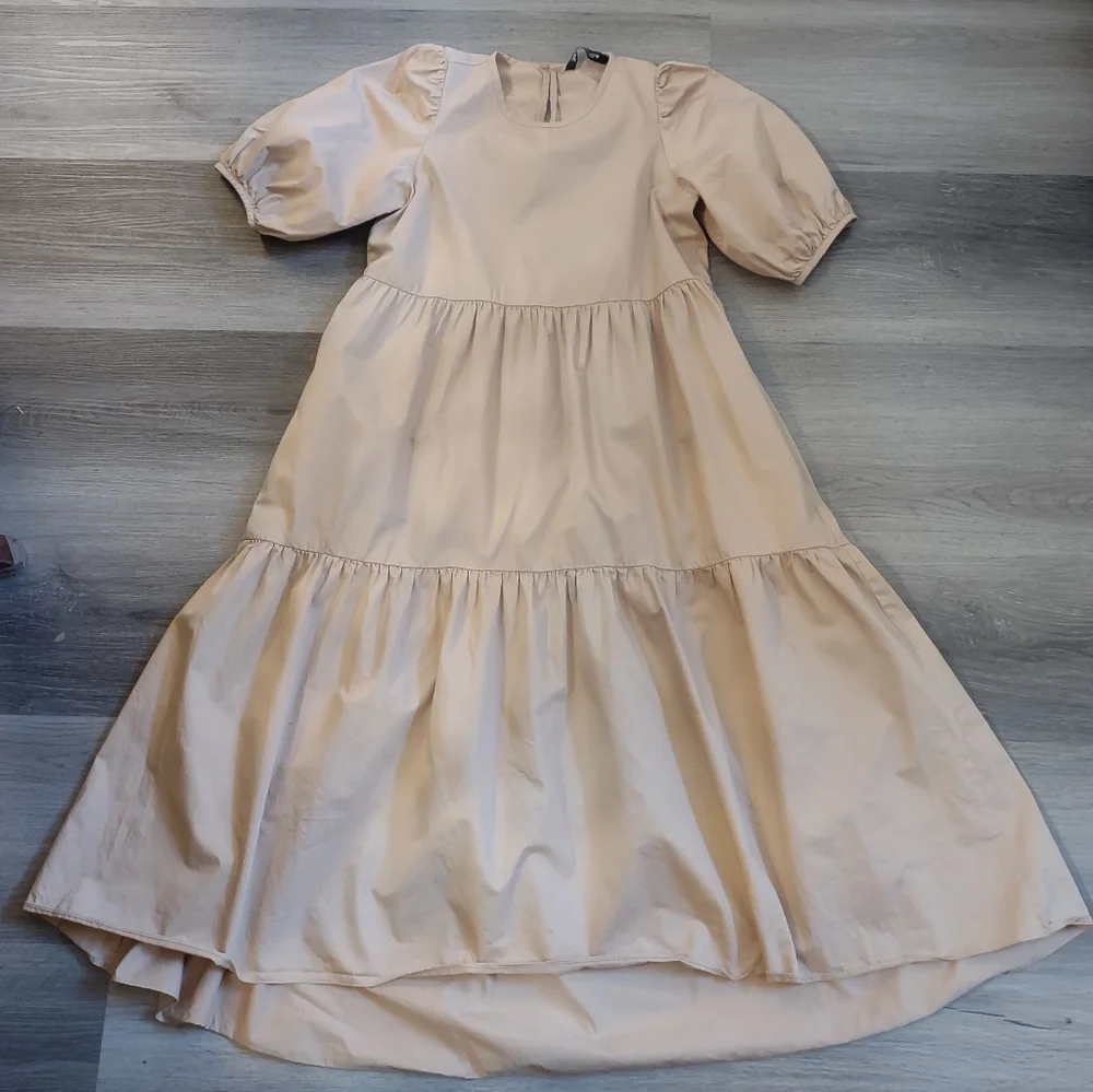 Zara Tan Cotton Puff Sleeves Tiered Maxi Dress. - Picture 5 of 11